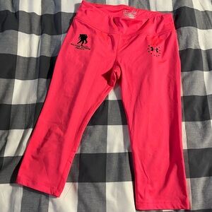 Pink under armor cropped leggings